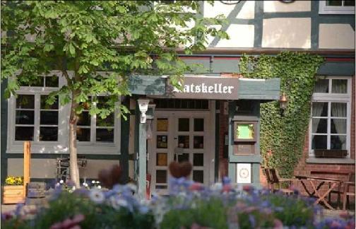 Hotel Ratskeller Gehrden Buitenkant foto